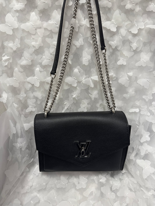 Hand bag
