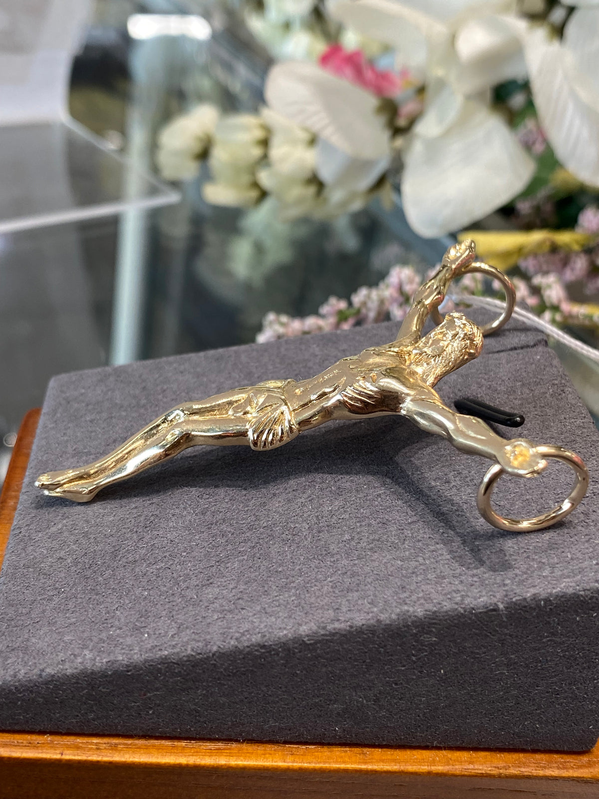 10k Yellow Gold Jesus Pendant