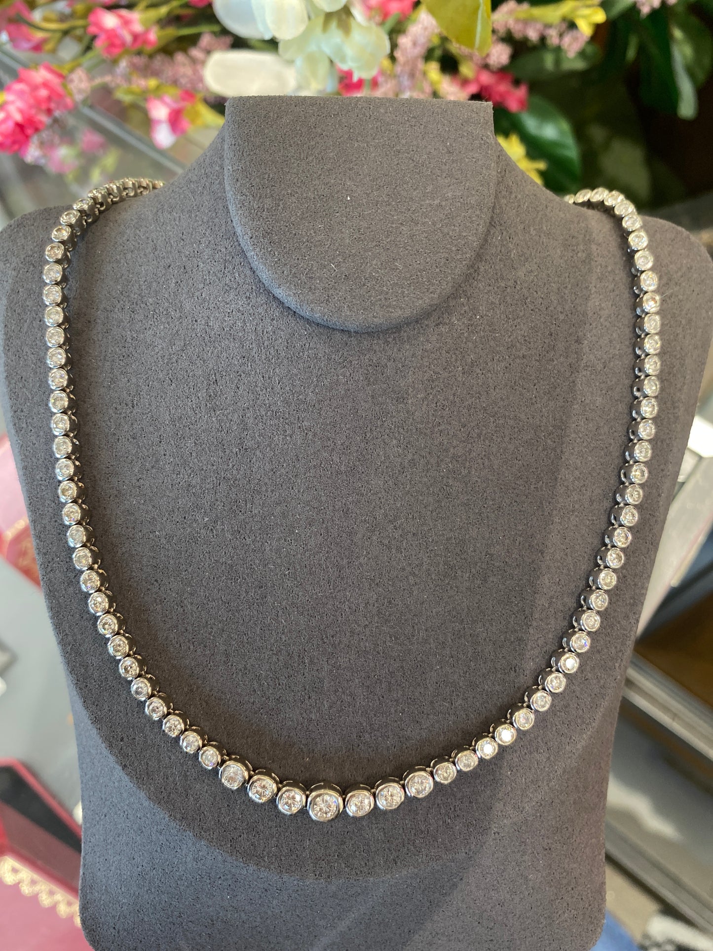 14k White Gold Diamond Necklace