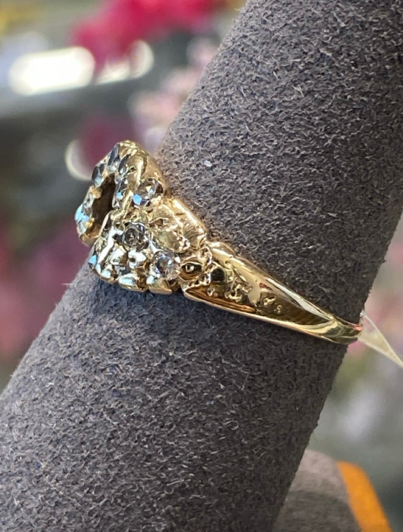 Gold ring