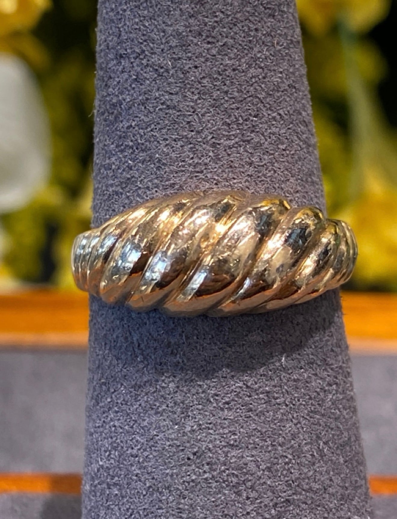 Gold ring