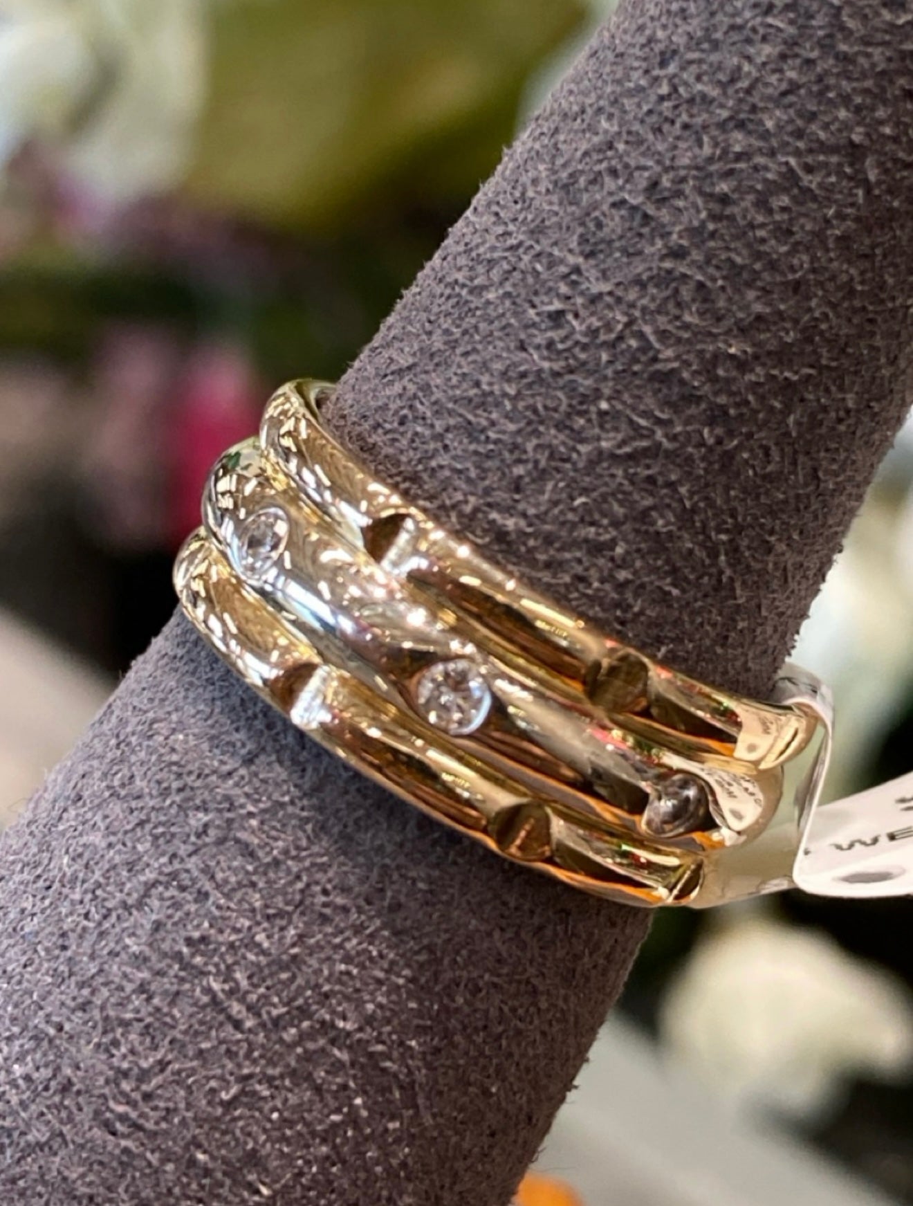 Gold ring