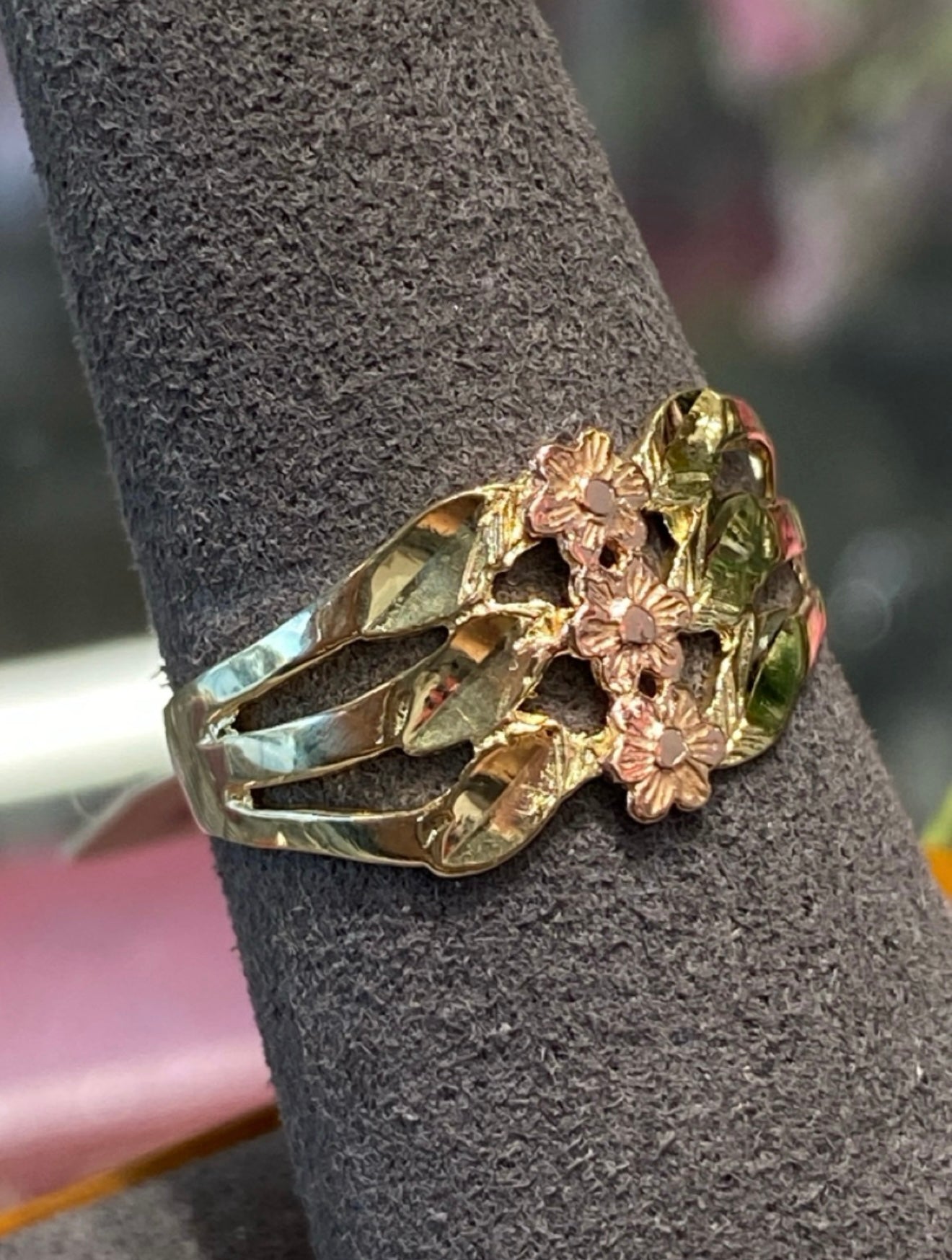 Gold ring