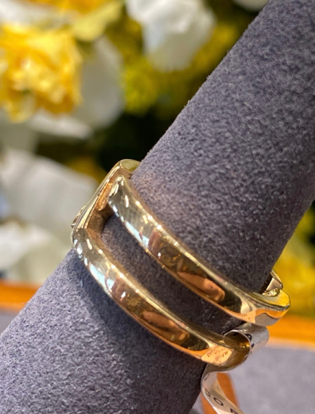 Gold ring