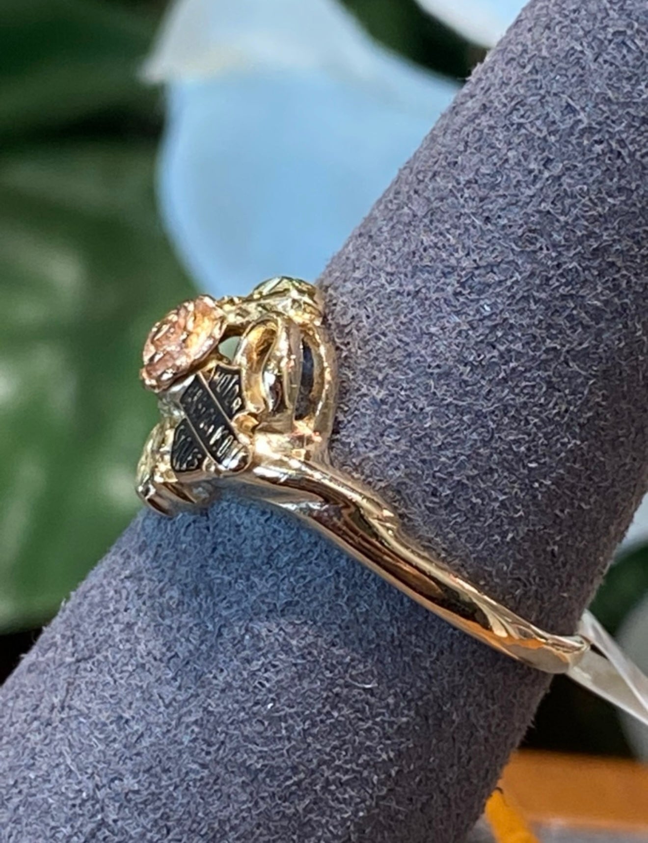 Gold ring
