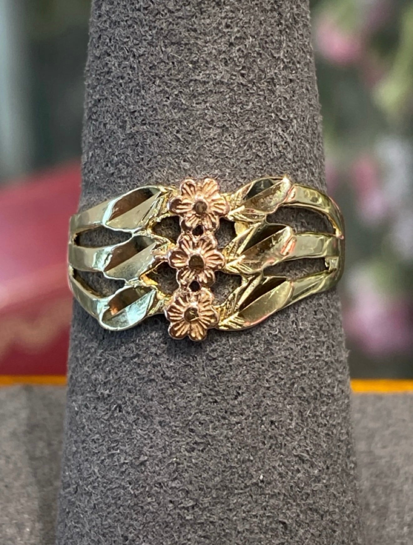 Gold ring