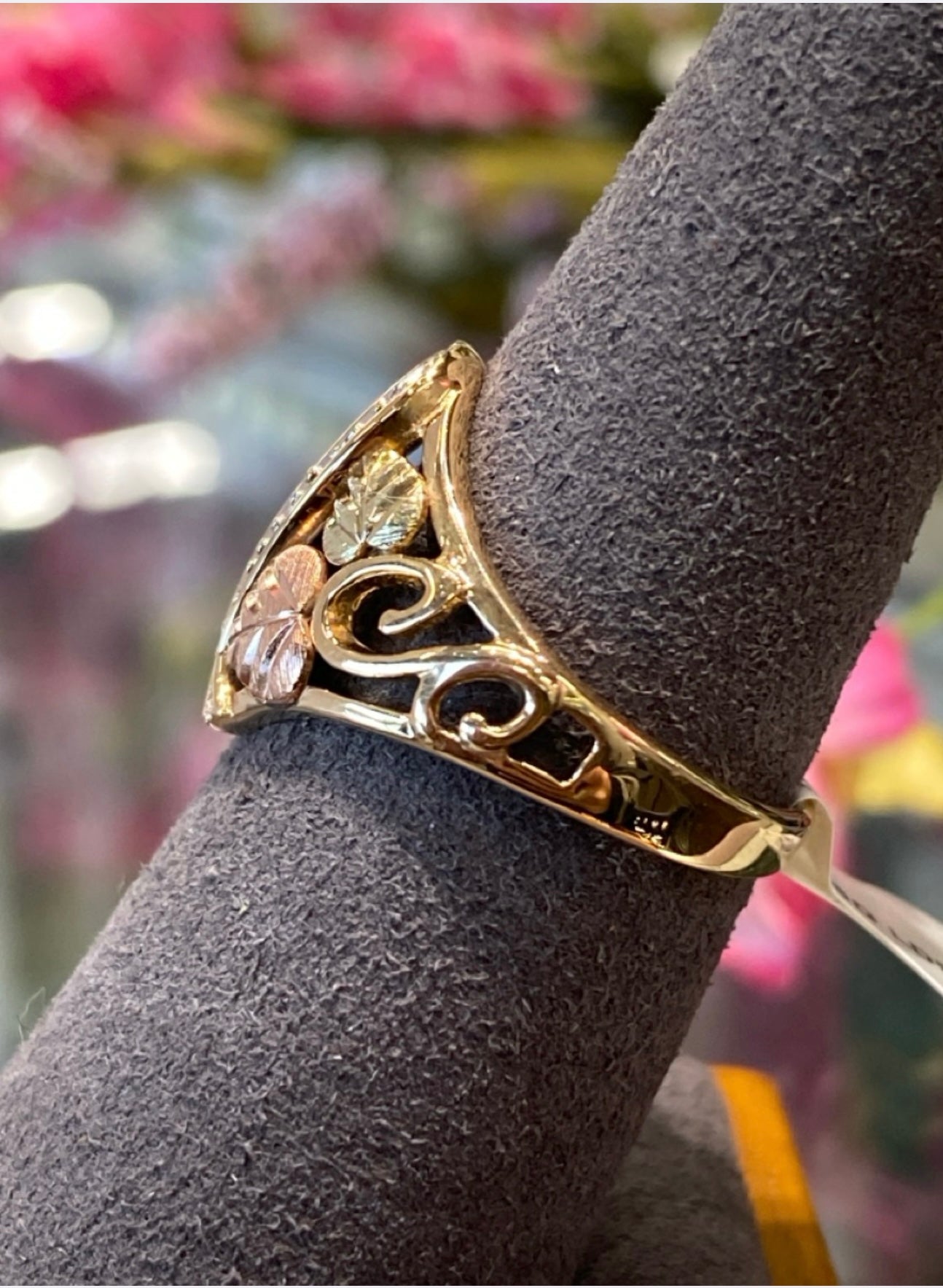 Gold ring