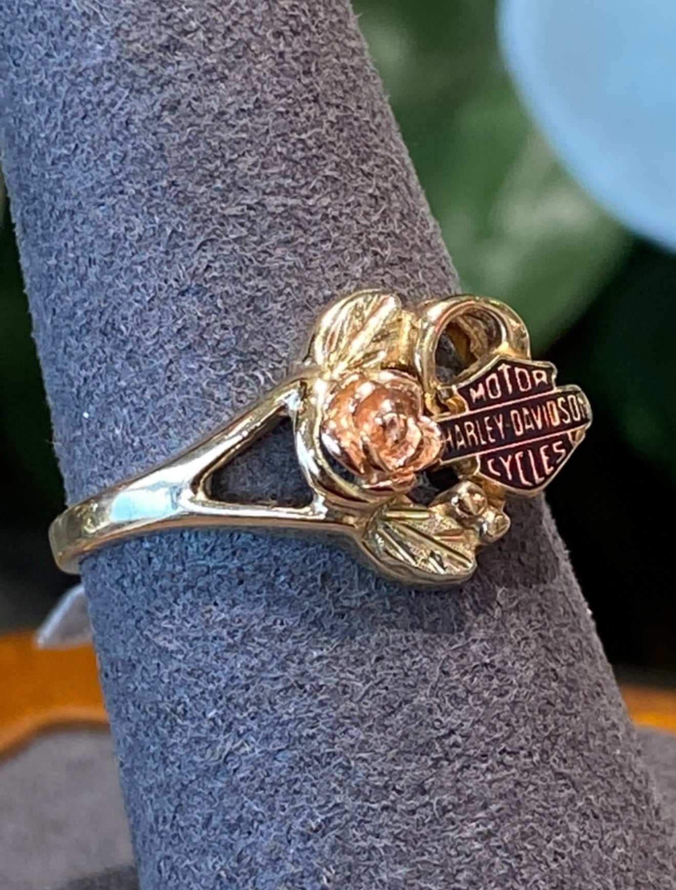 Gold ring