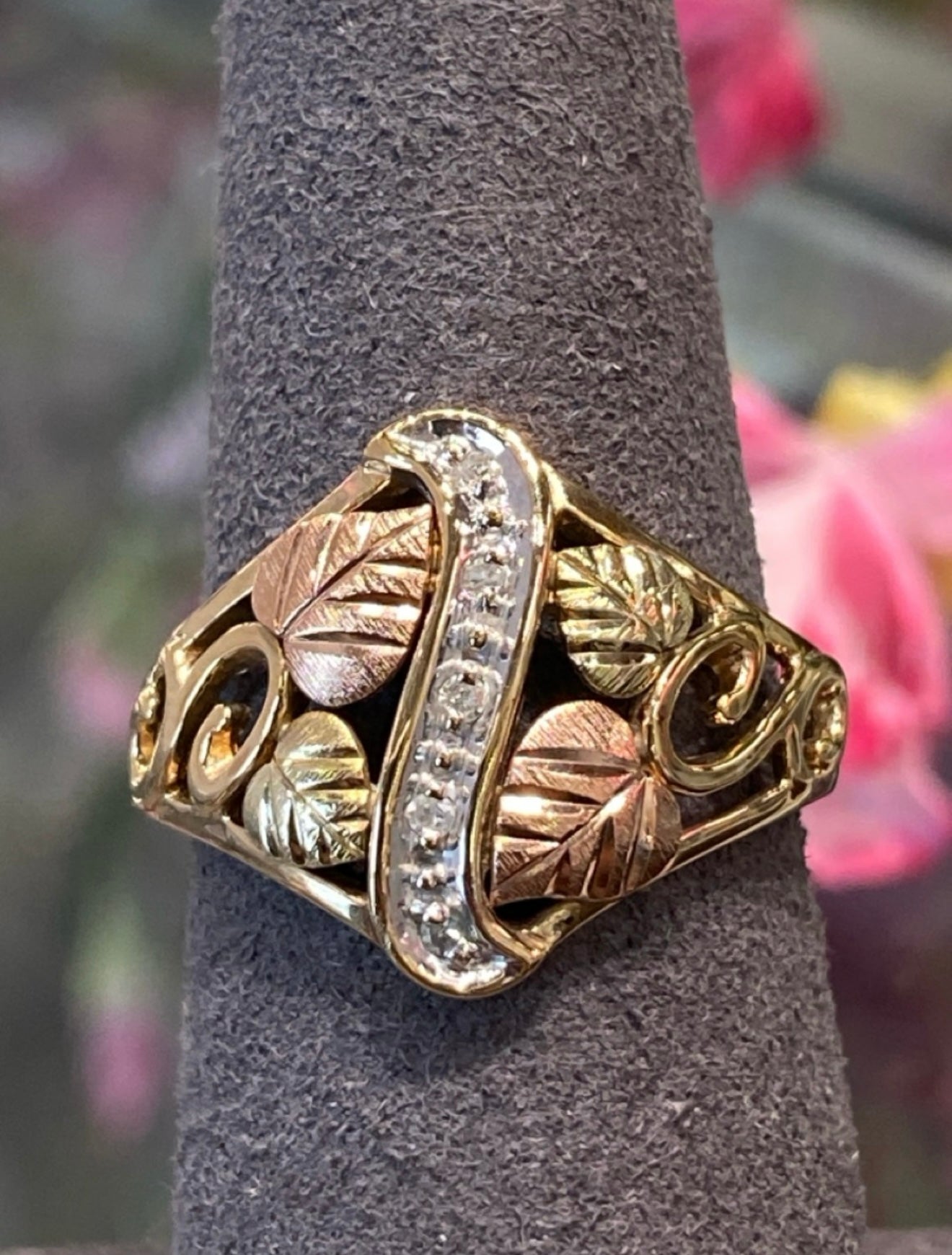 Gold ring