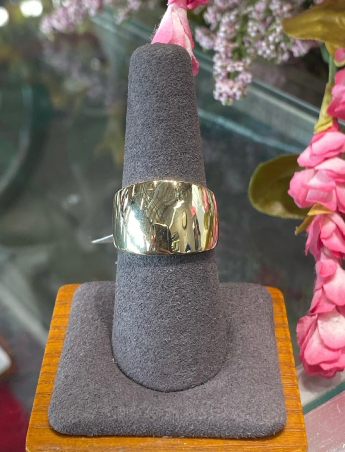 Gold ring