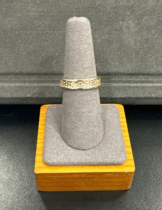 Gold ring
