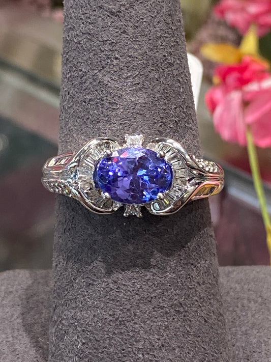 14k White Gold Ring