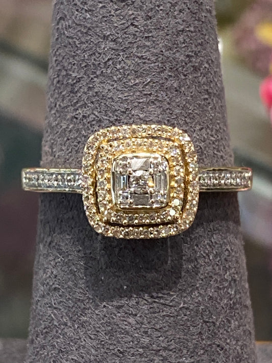 10k Yellow Gold Diamond Engagement Ring