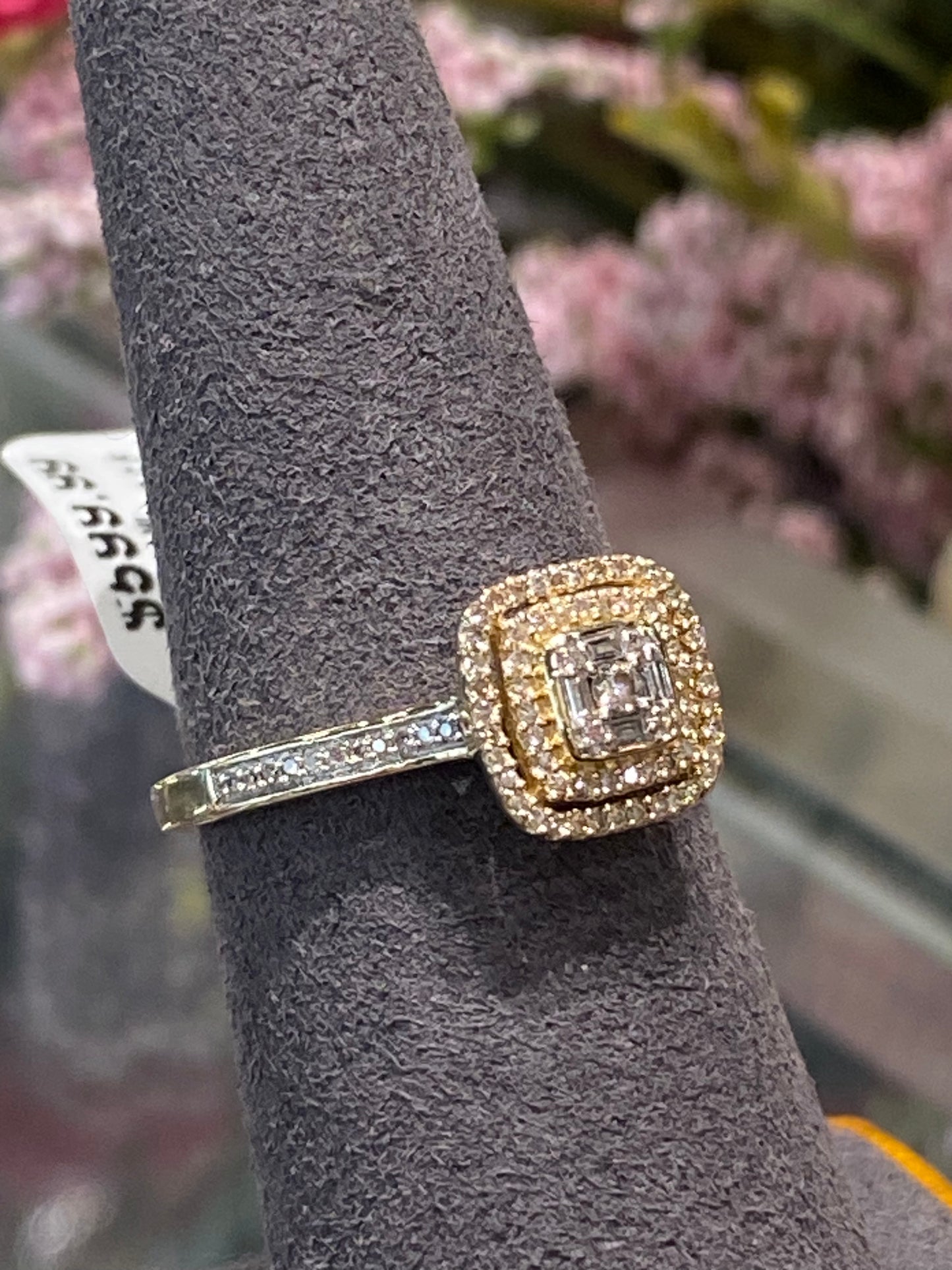 10k Yellow Gold Diamond Engagement Ring