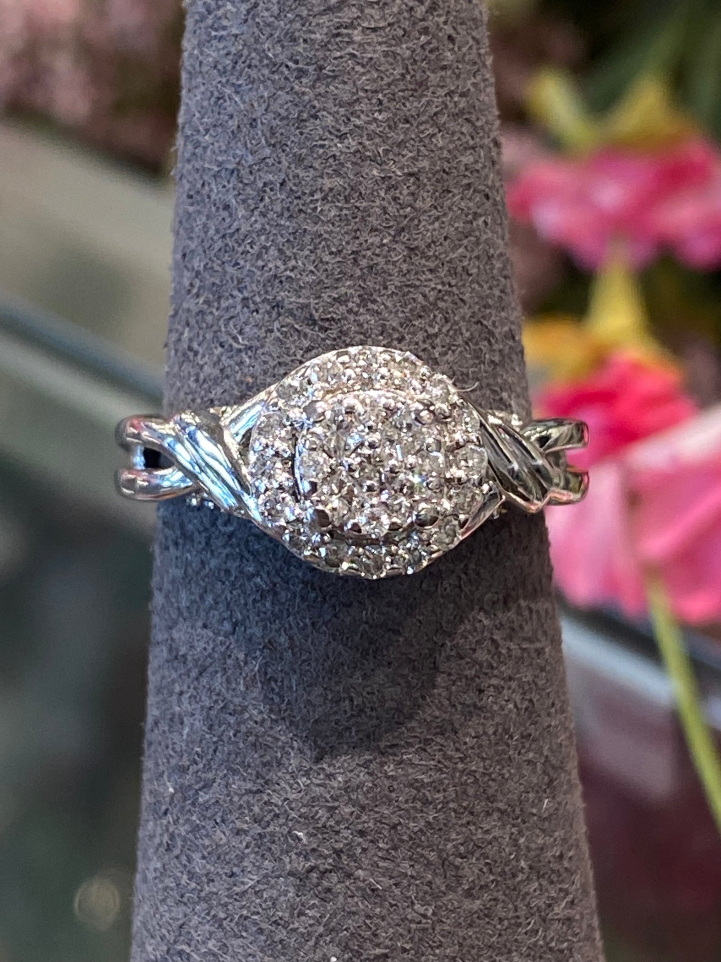 10k White Gold Diamond Engagement Ring