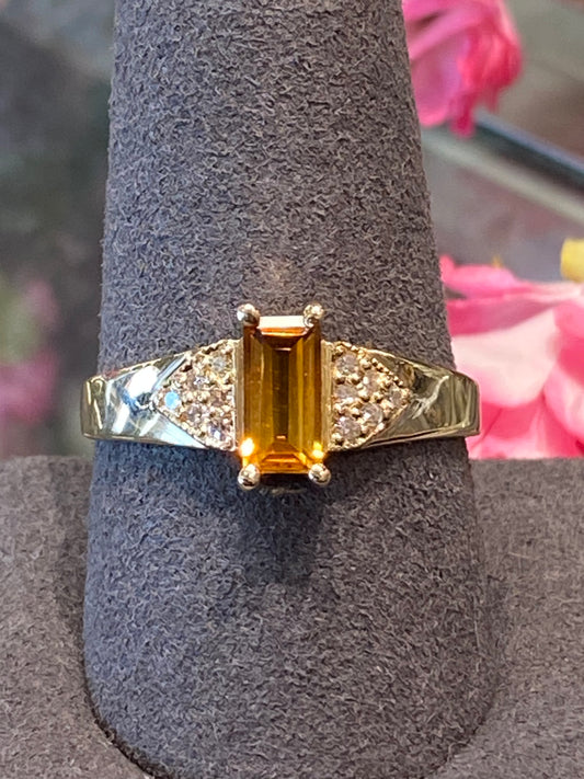 14k Yellow Gold Ring