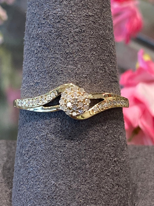 10k Yellow Gold Diamond Ring