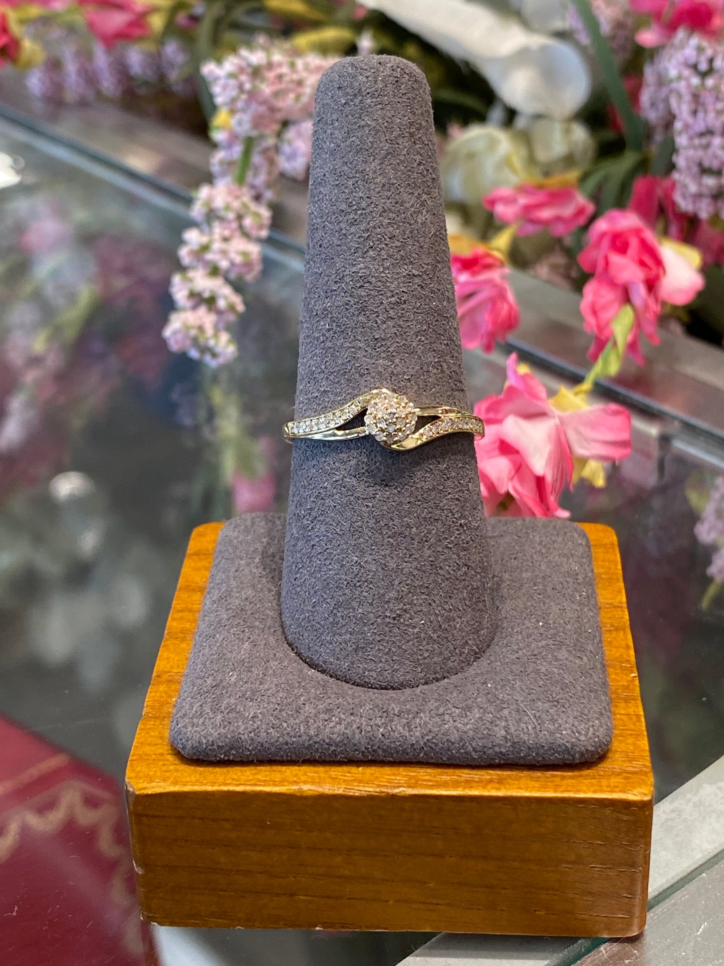 10k Yellow Gold Diamond Ring