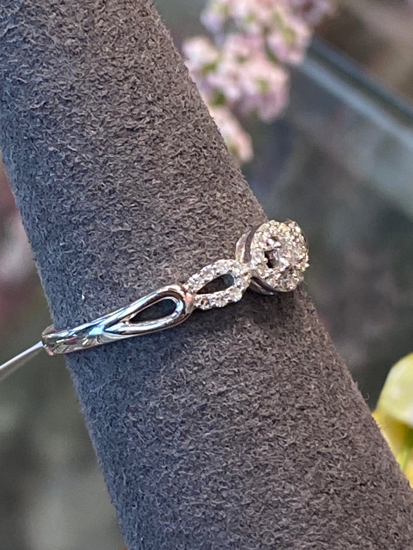 14k White Gold Diamond Ring