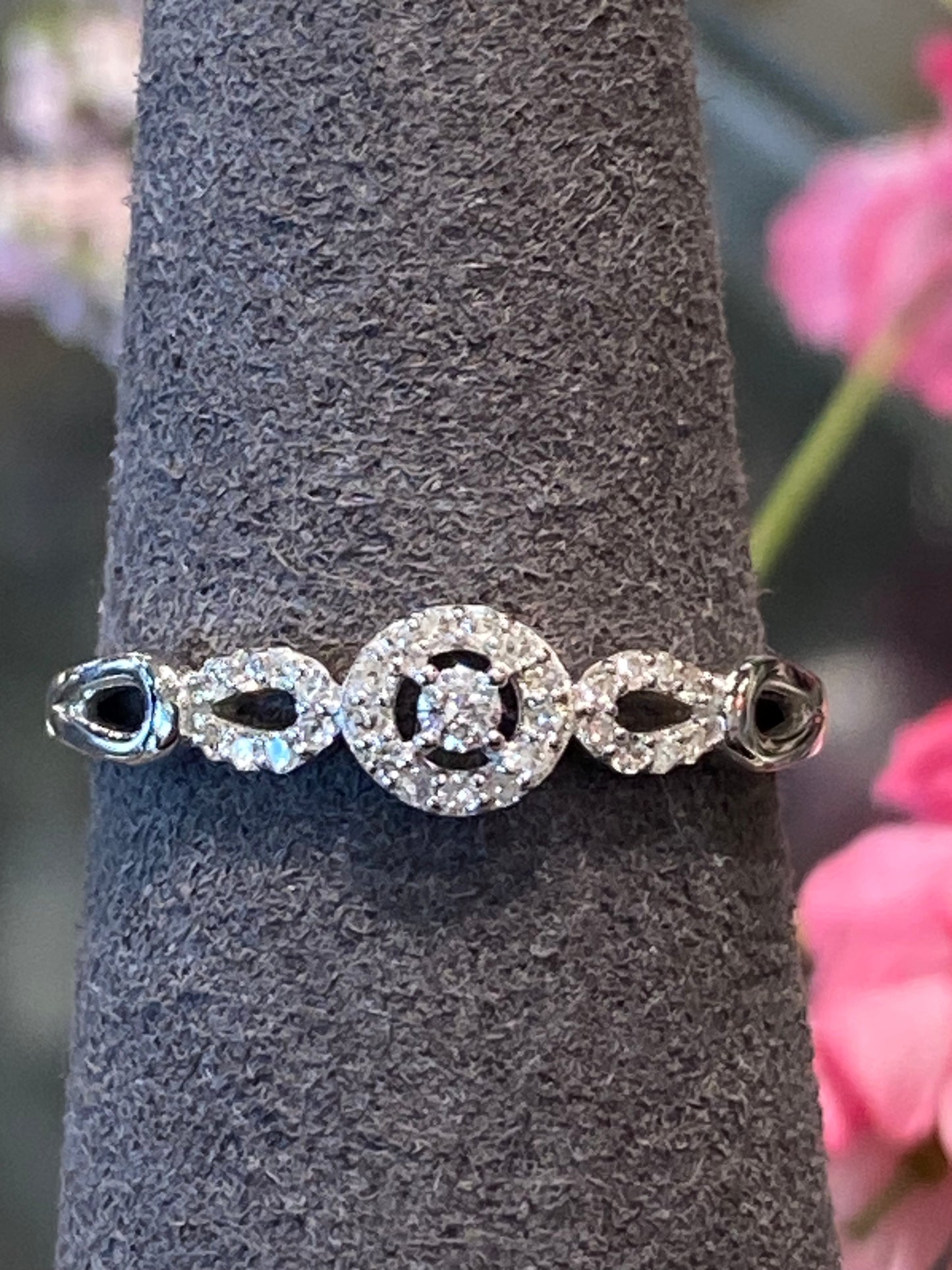 14k White Gold Diamond Ring