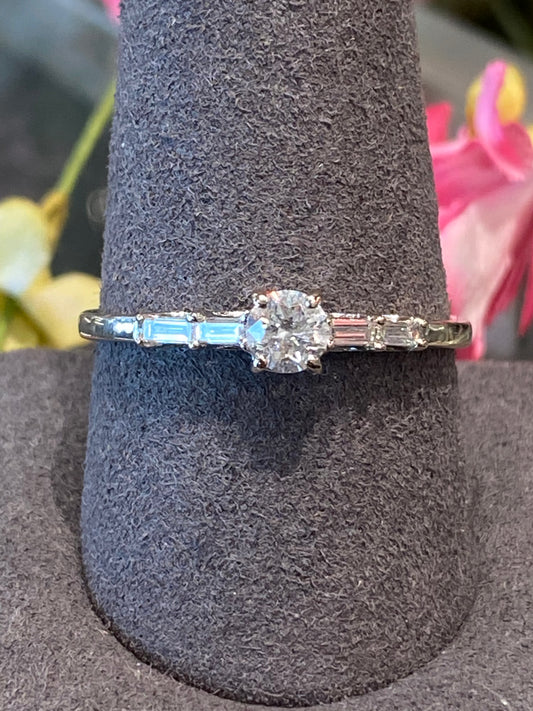 18k White Gold Diamond Engagement Rings