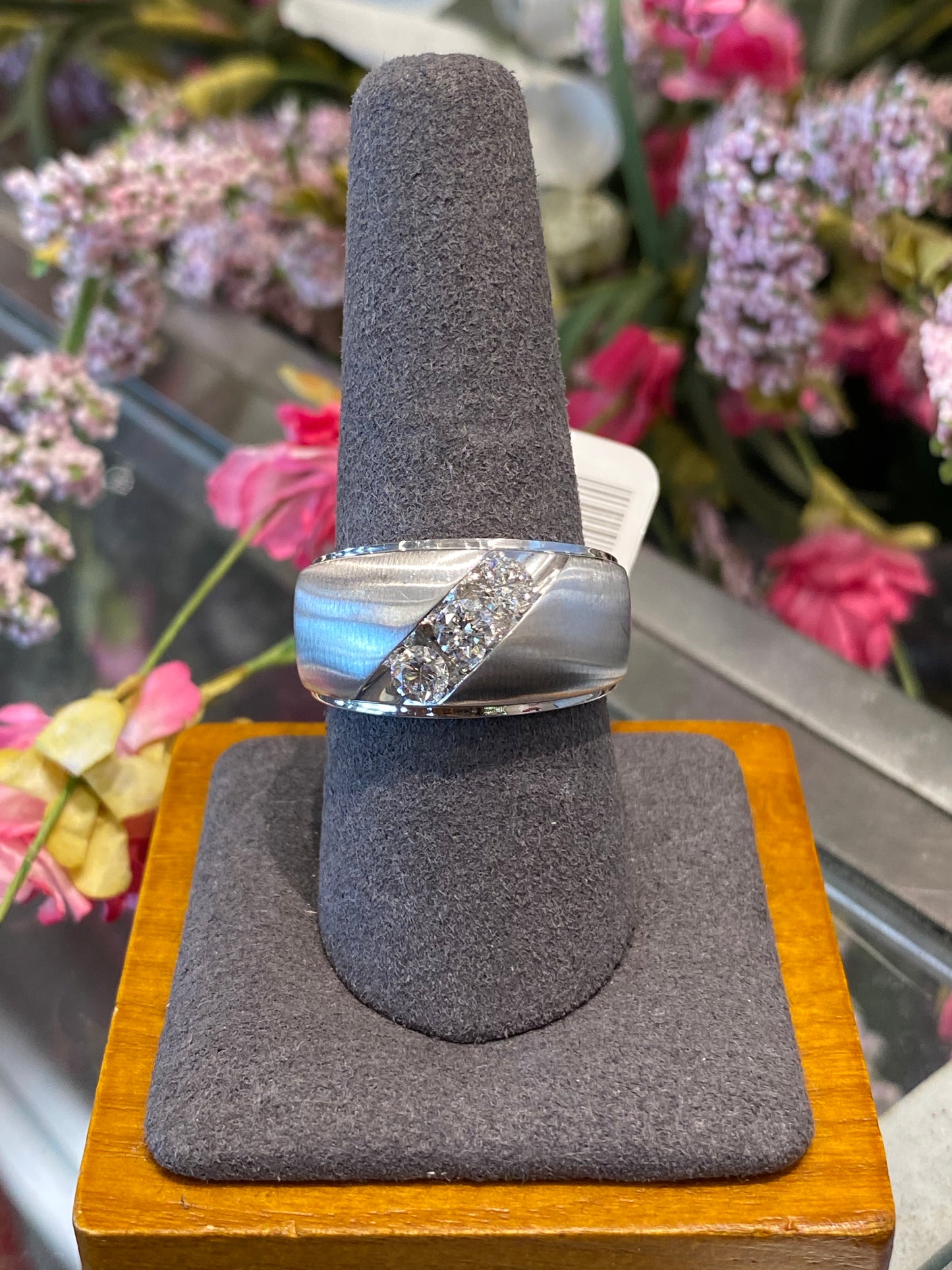 14k White Gold Diamond Band