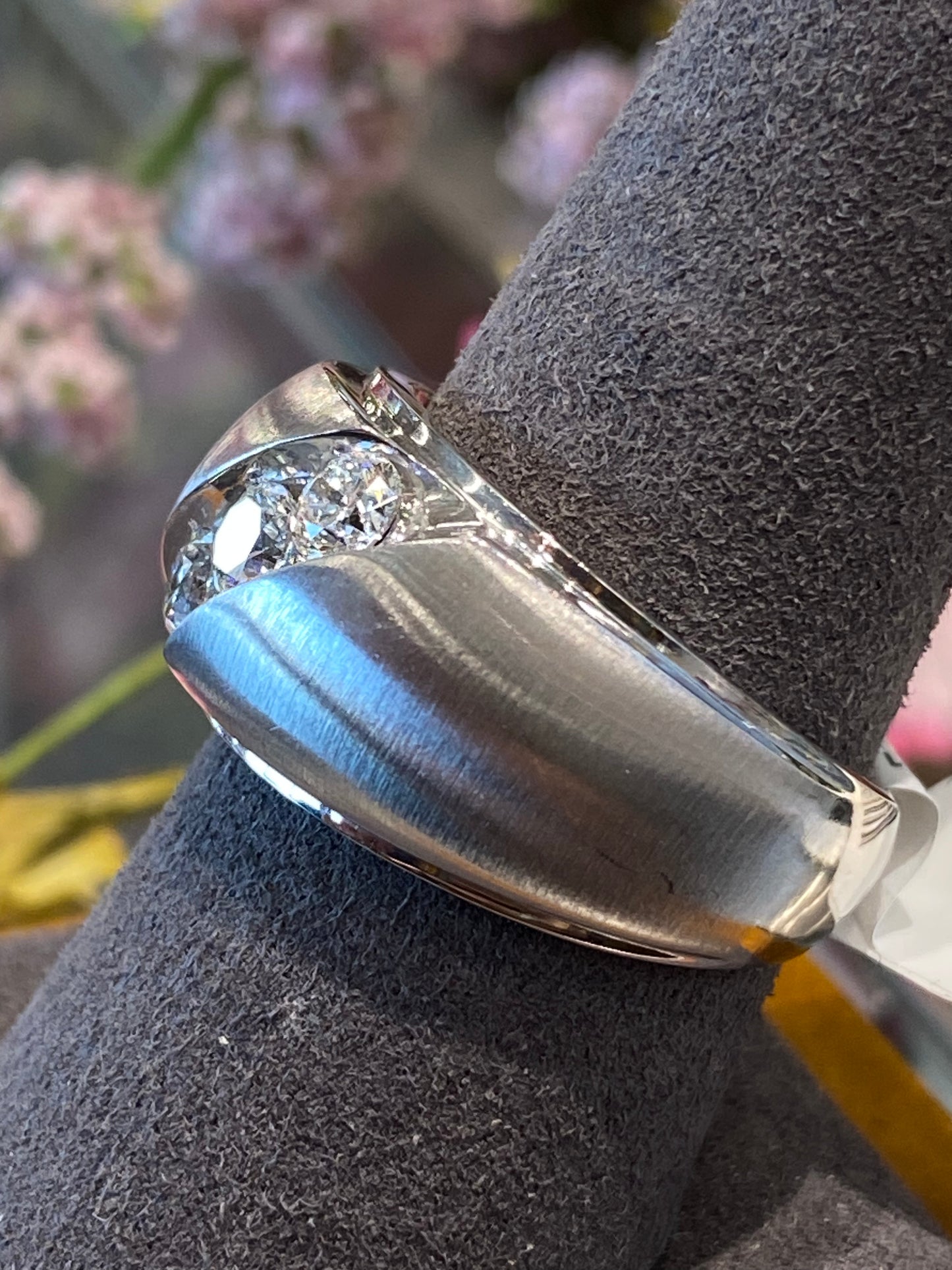 14k White Gold Diamond Band