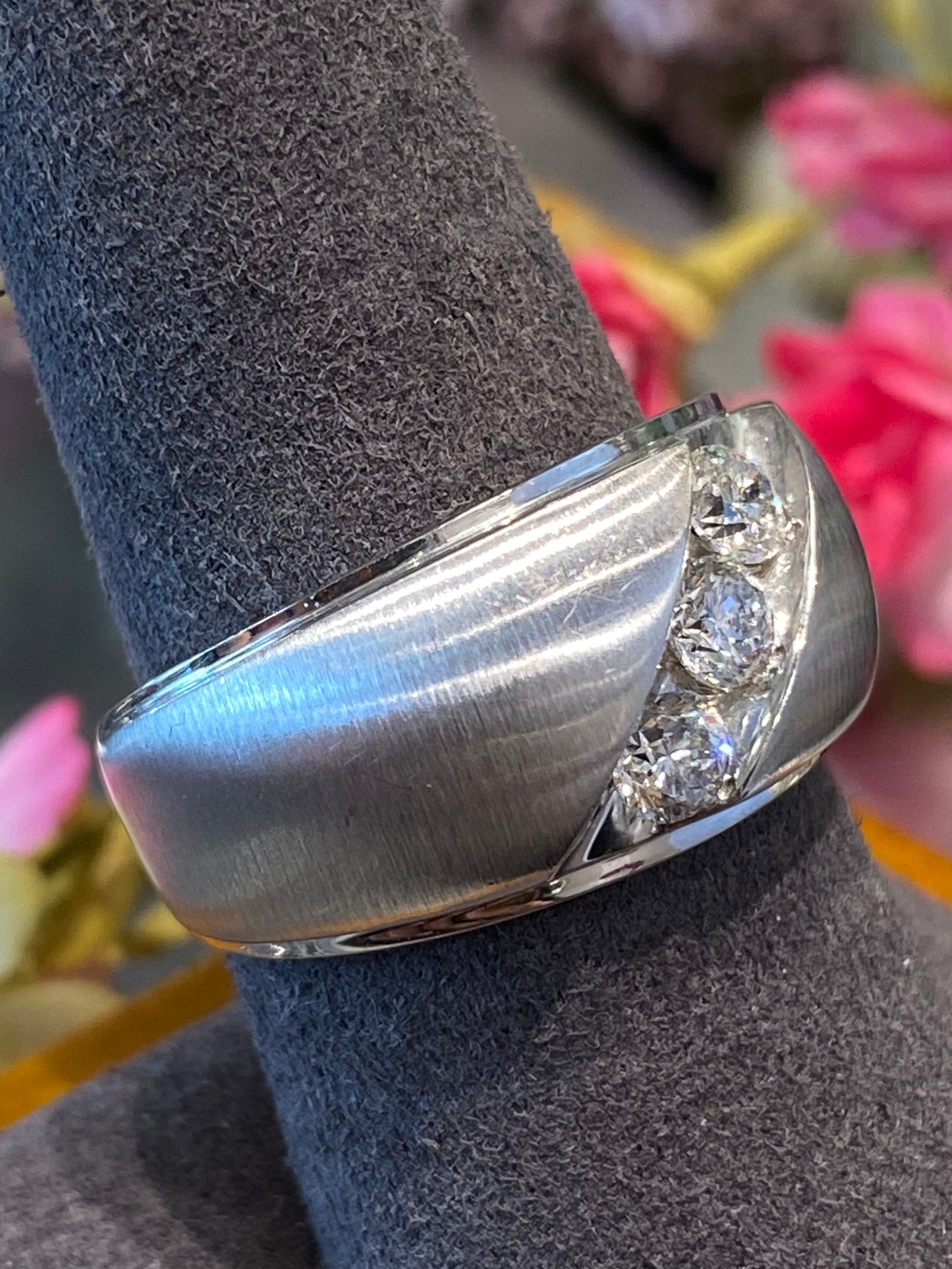 14k White Gold Diamond Band