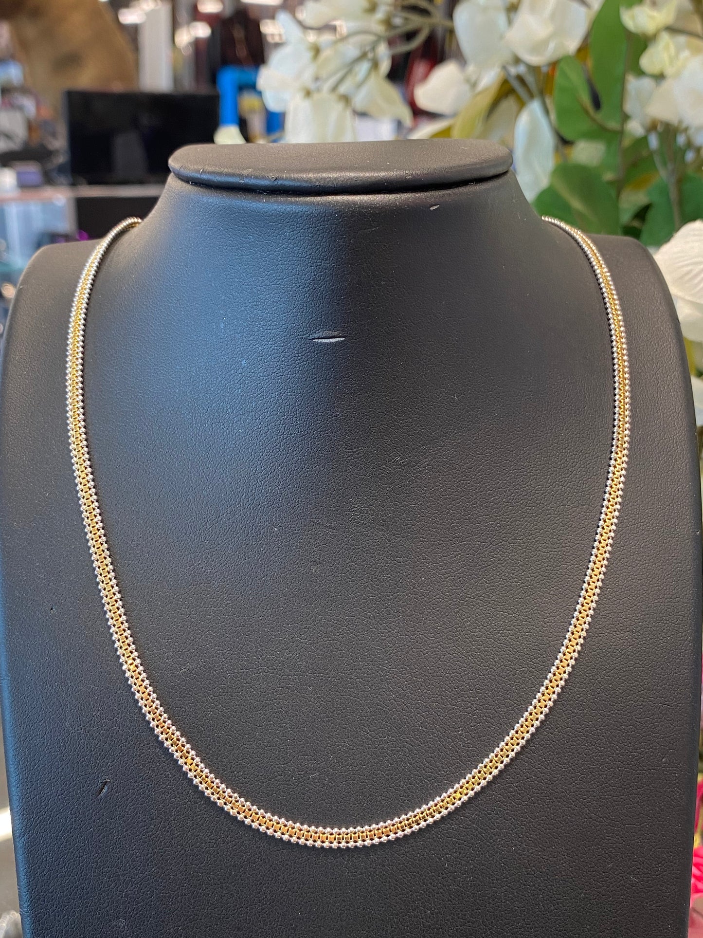 18k Two Tone Chain