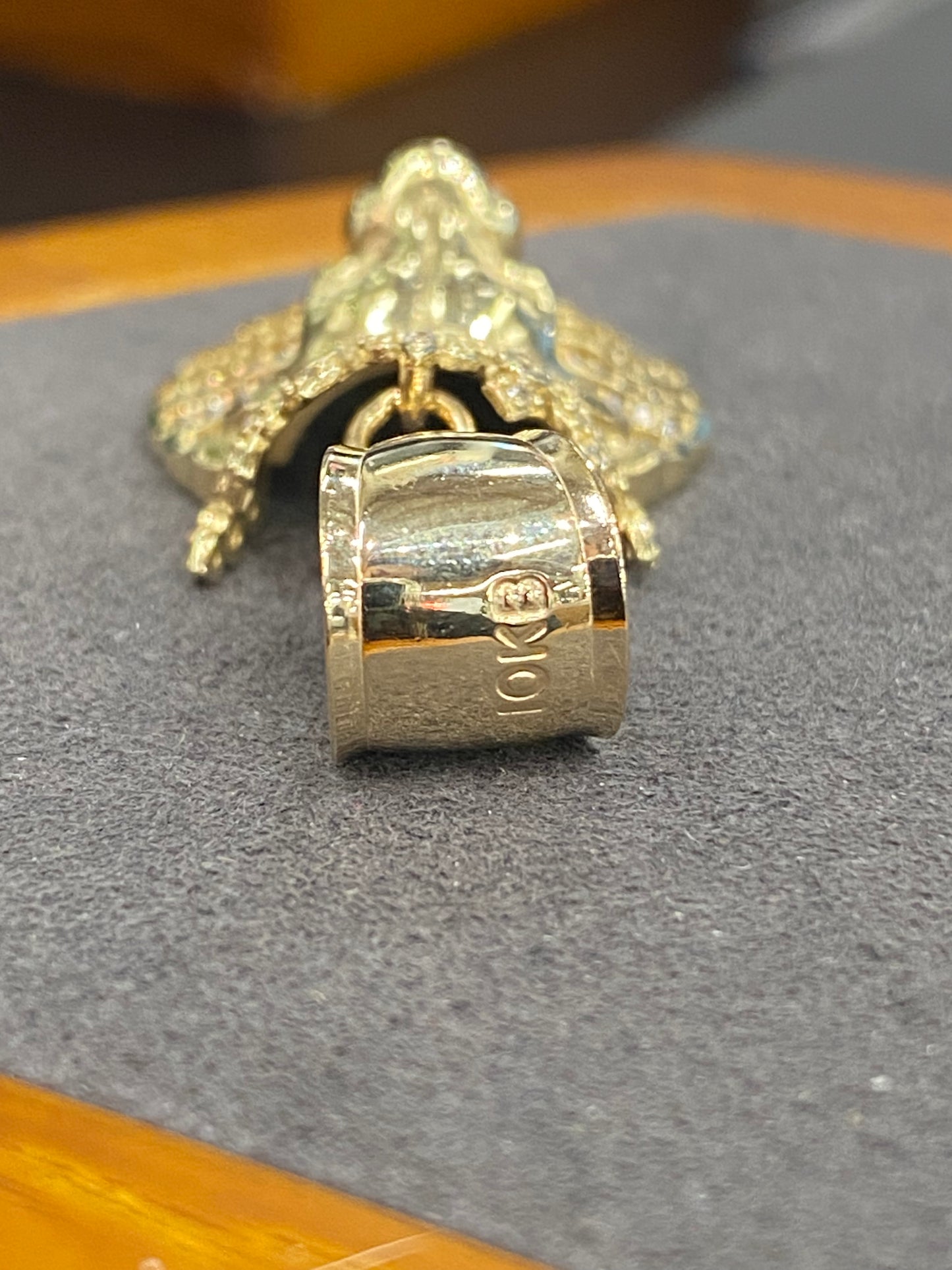 10k Yellow Gold Lion Head Pendant