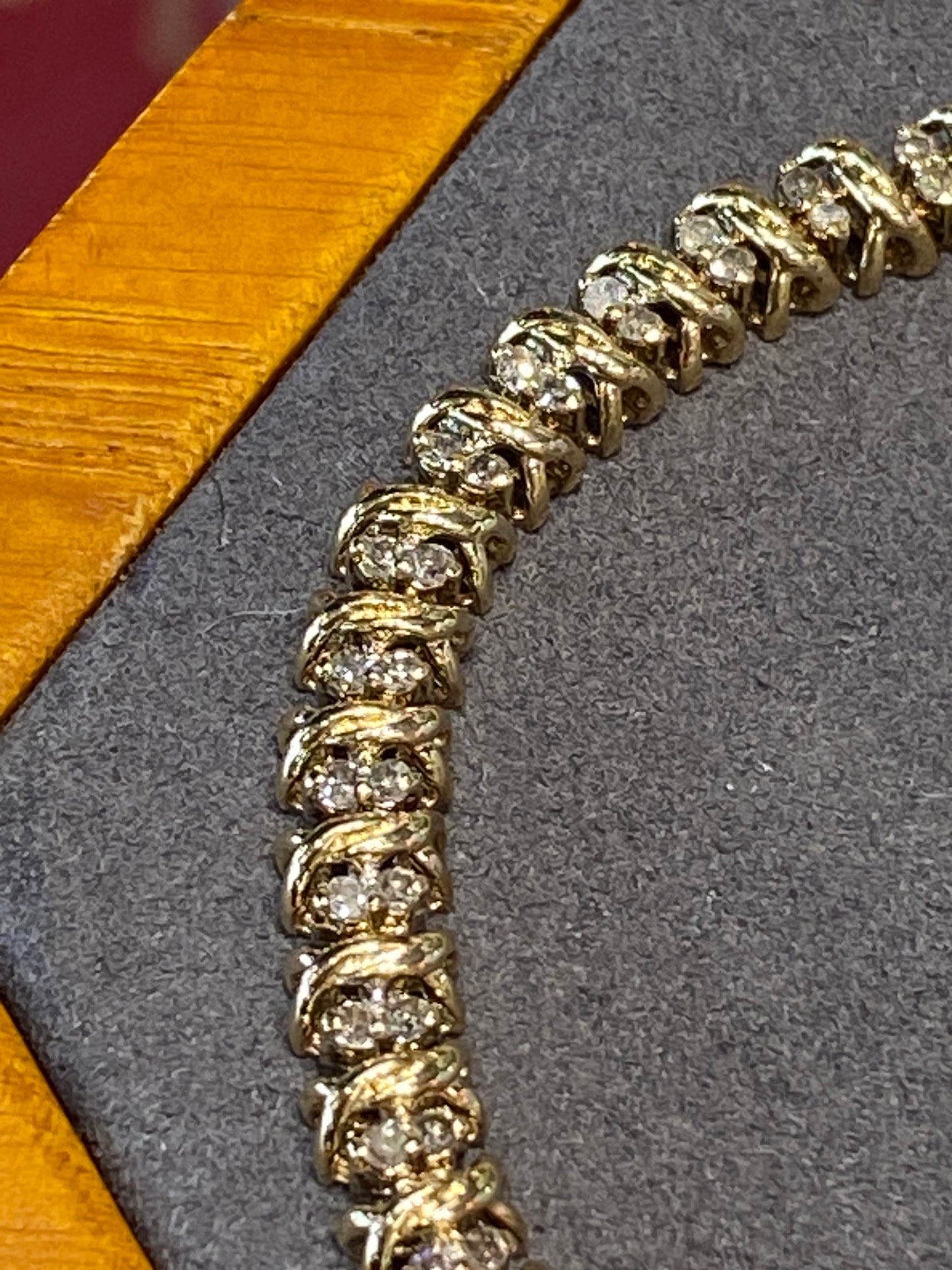 10k Yellow Gold Diamond Tennis Bracelet