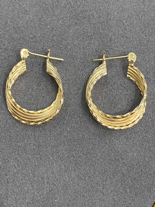 14k Yellow Gold Hoop Earring