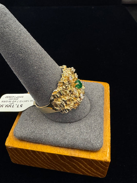 Men’s yellow gold nugget/diamond Ring