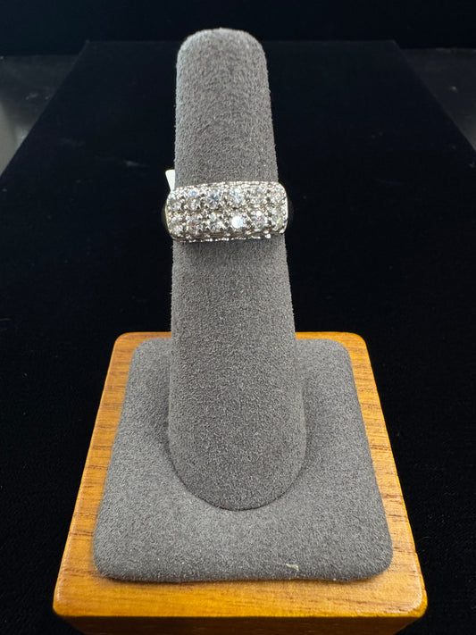 Ladies Diamond Ring