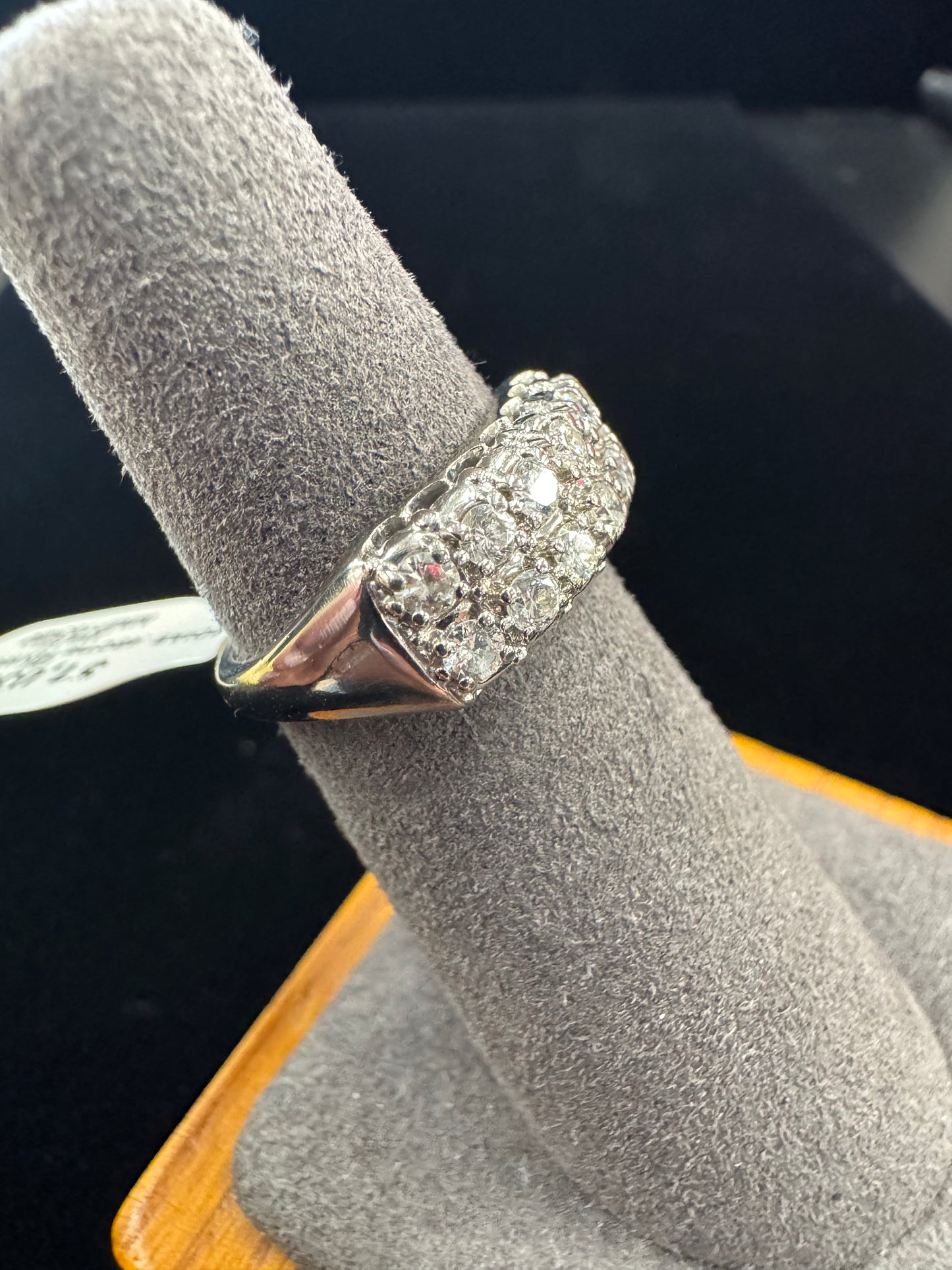Ladies Diamond Ring