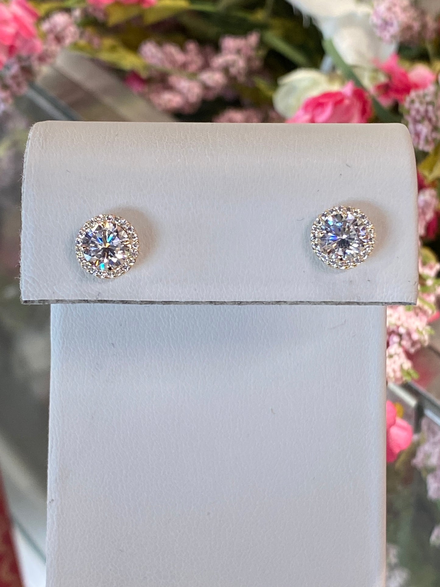 14k Yellow Gold Stud Earrings