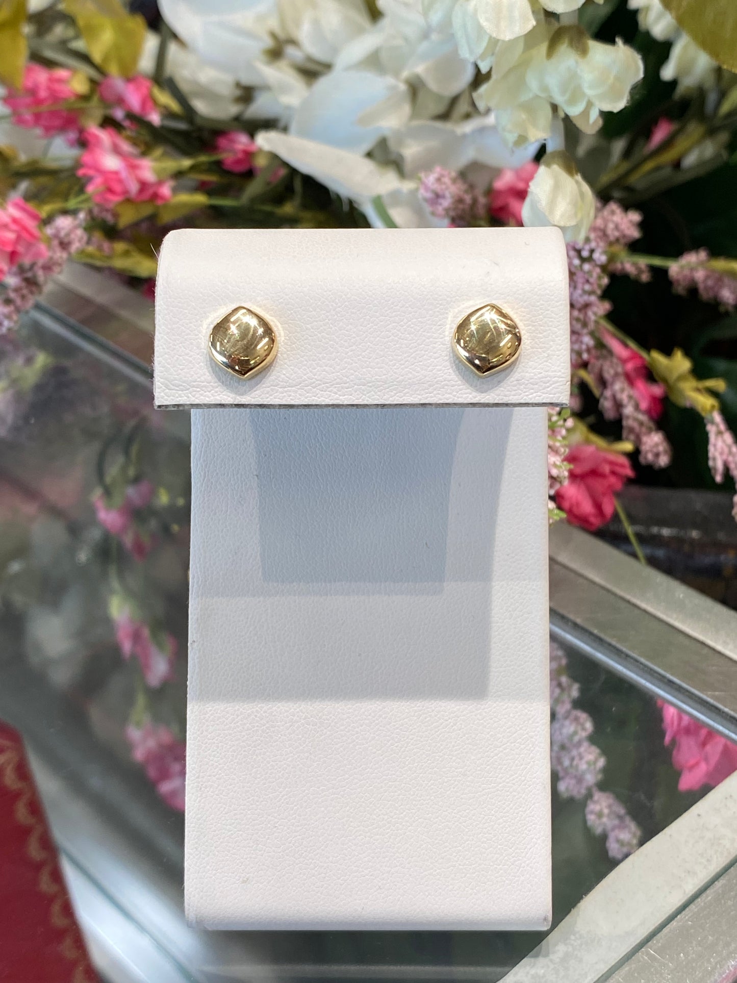 14k Yellow Gold Stud Earrings