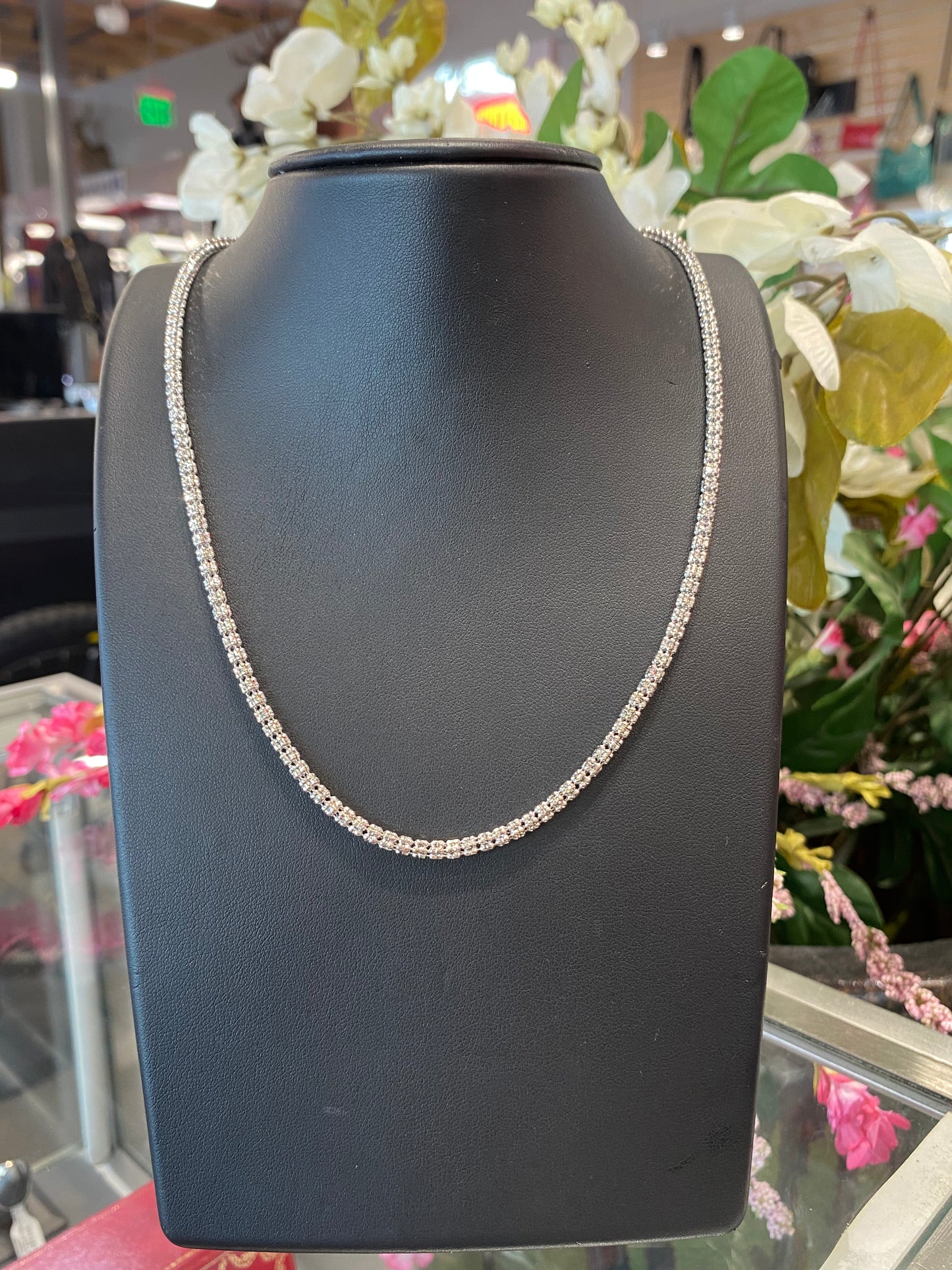 10k White Gold Fashion Chain