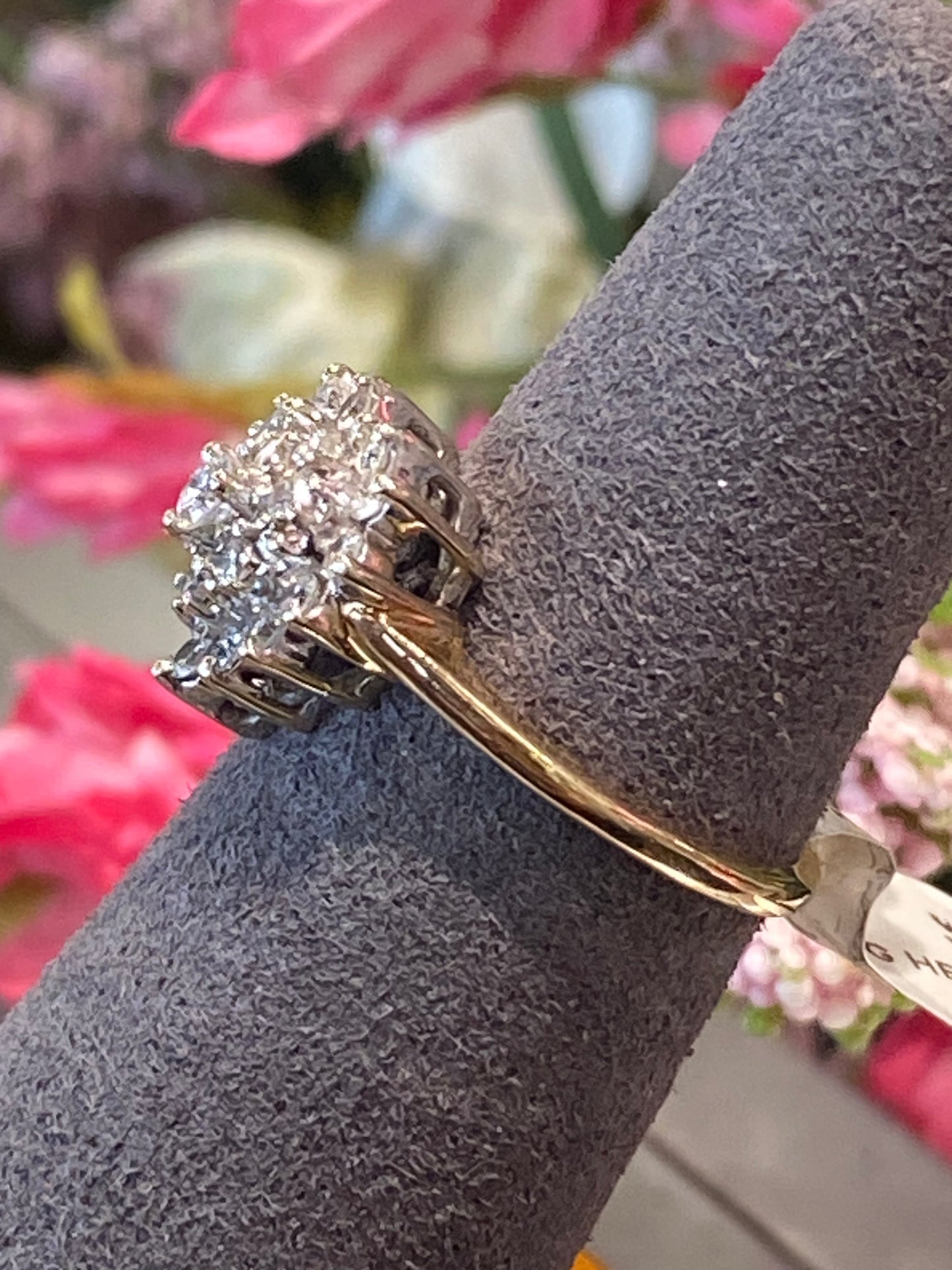 14k Yellow Gold Diamond Cluster Ring