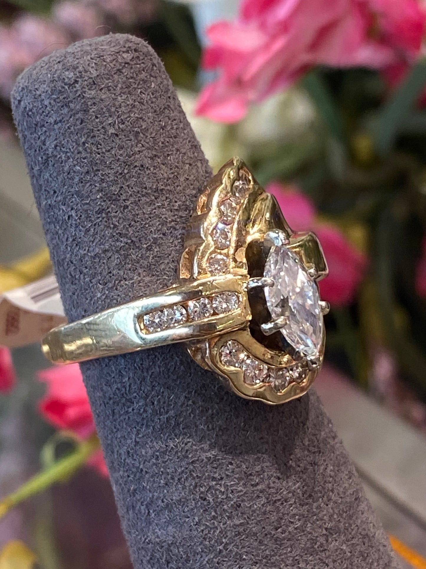 14k Yellow Gold Diamond Ring