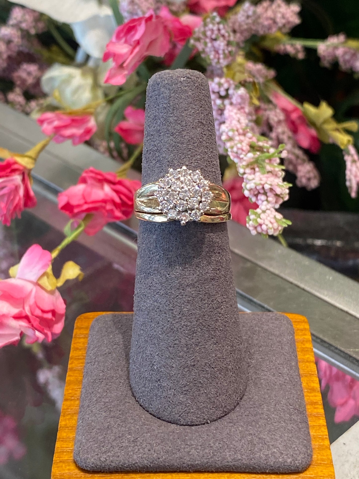 14k Yellow Hold Diamond Cluster Ring