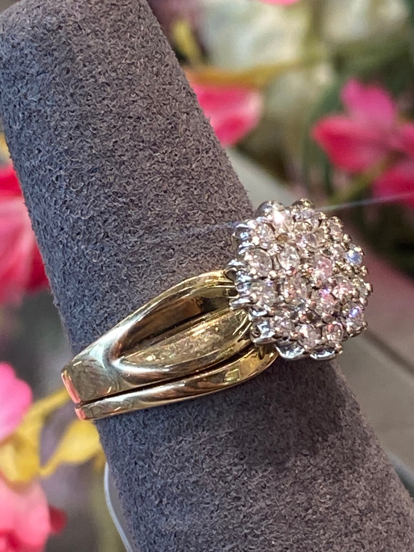 14k Yellow Hold Diamond Cluster Ring