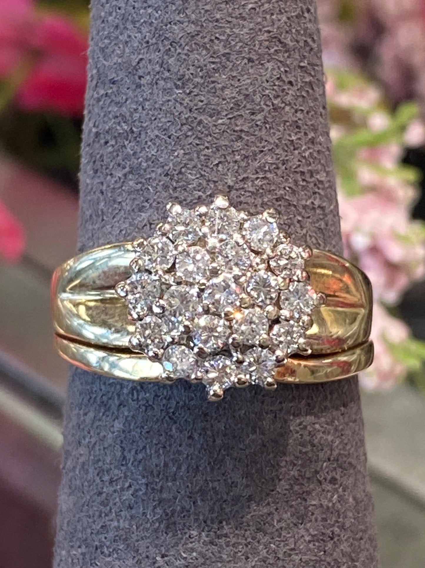 14k Yellow Hold Diamond Cluster Ring