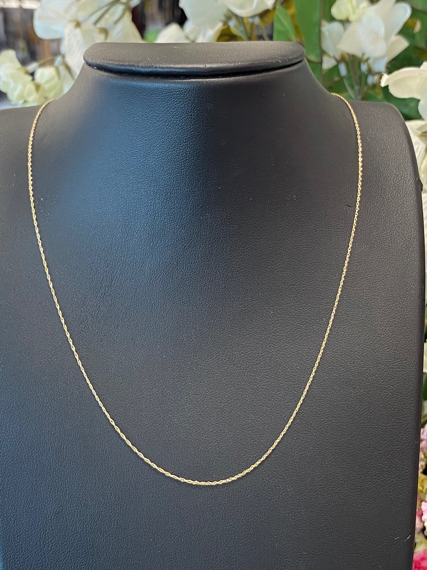 10k Yellow Gold Thin Chain