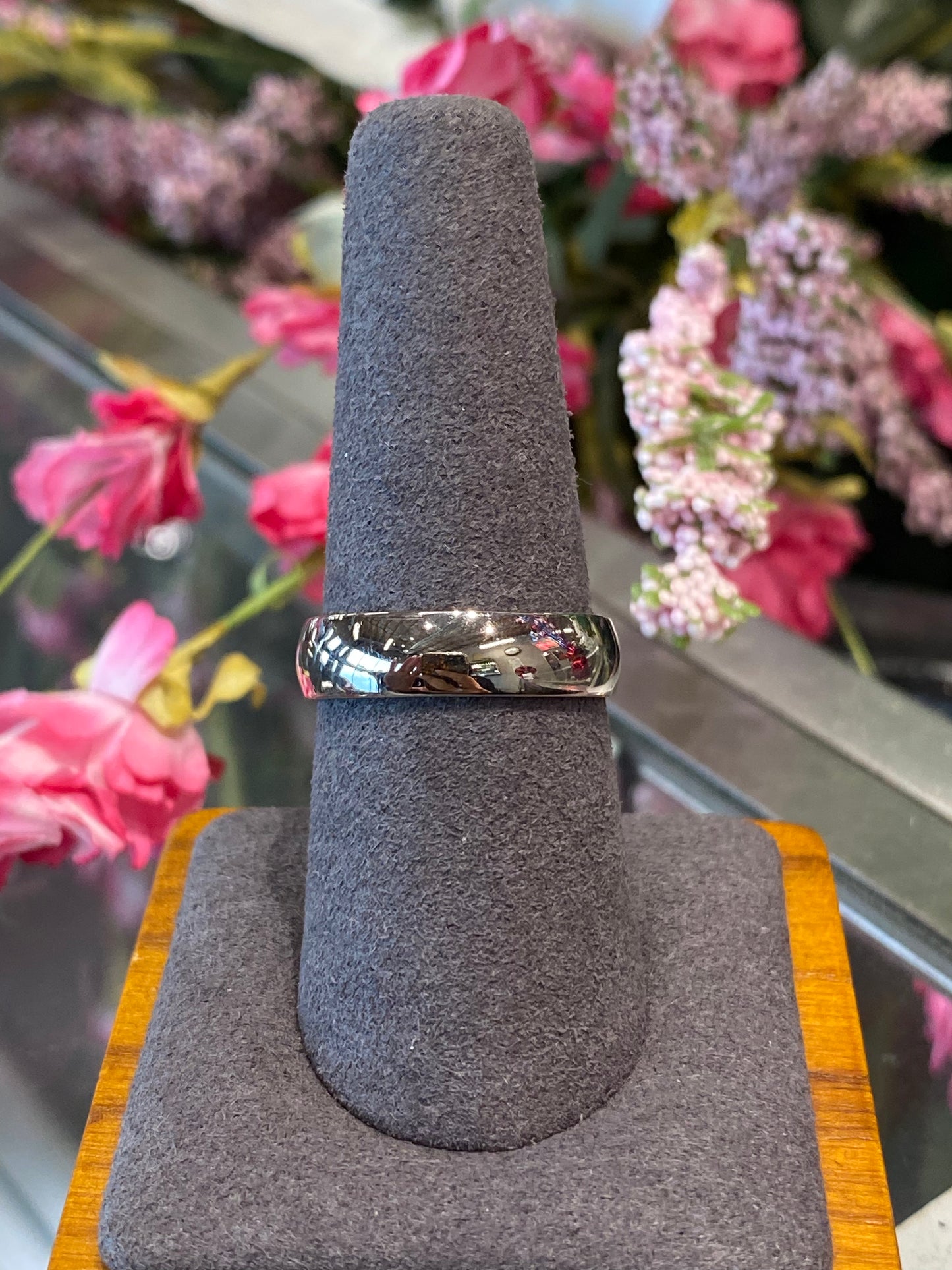 14k White Gold Plain Band