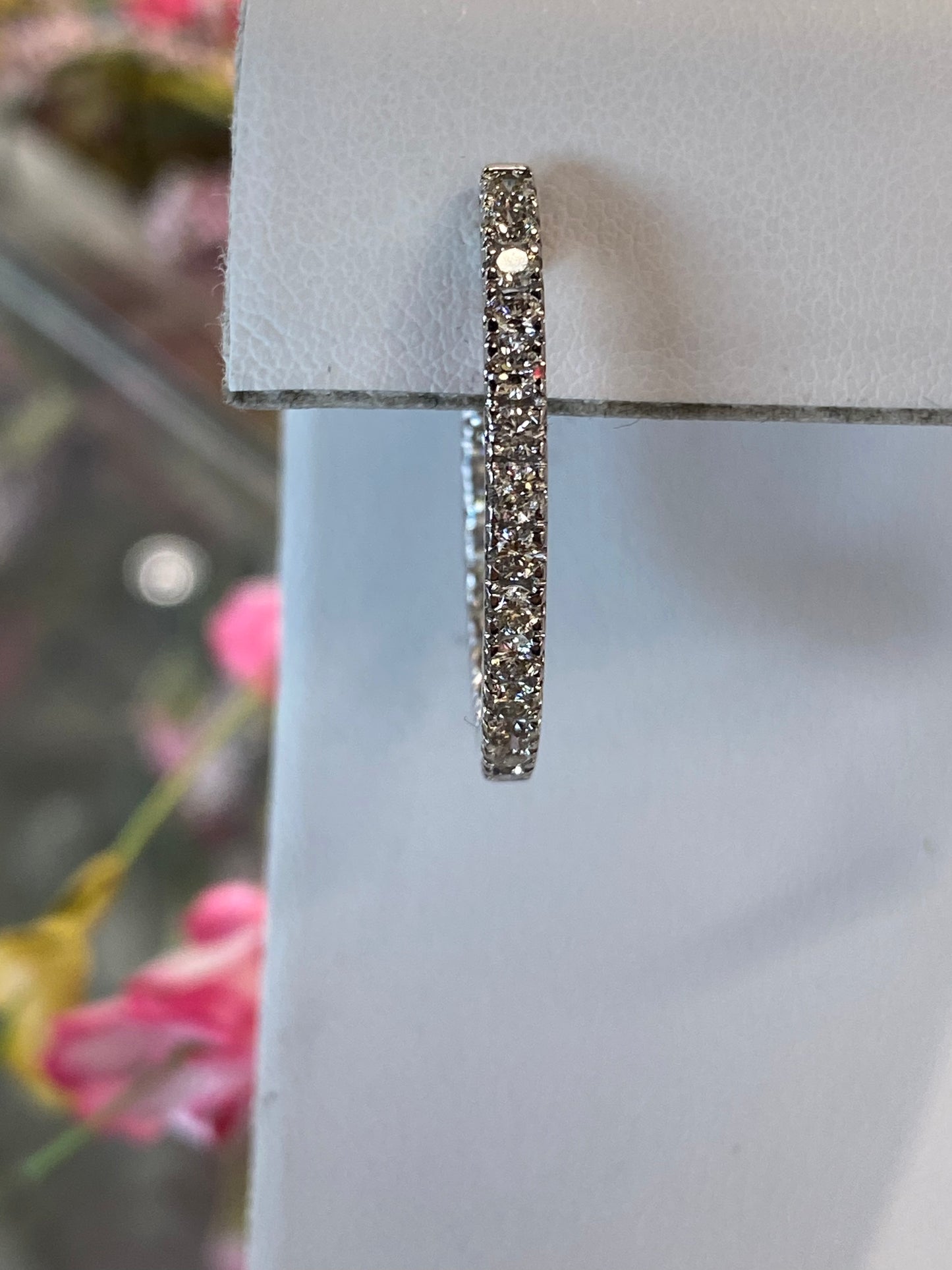 10k White Gold Diamond Hoop Earring’s