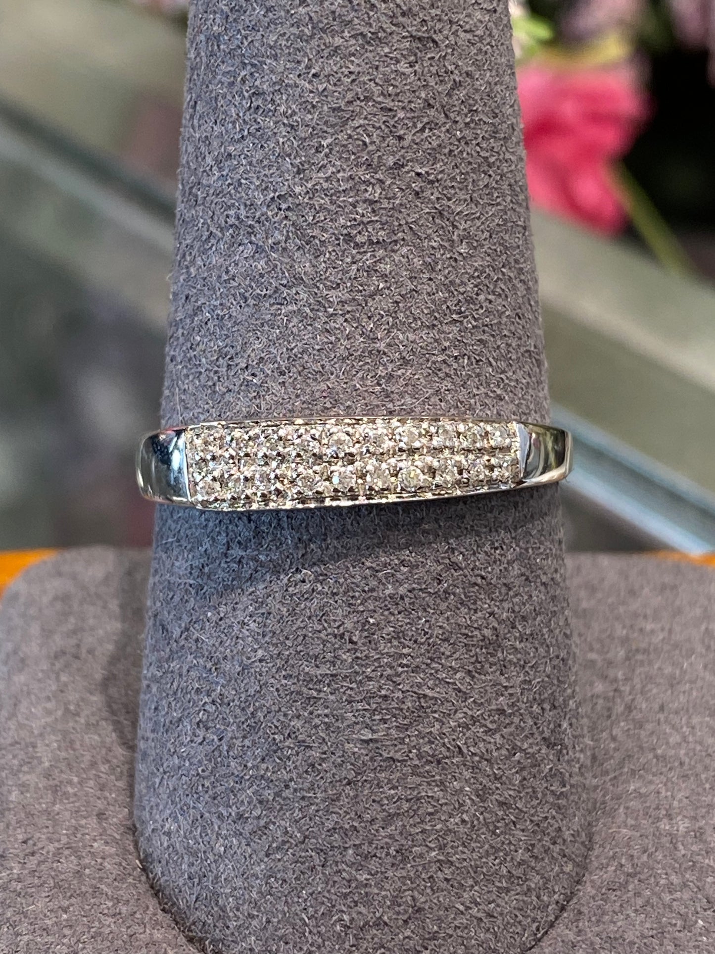 14k White Gold Band