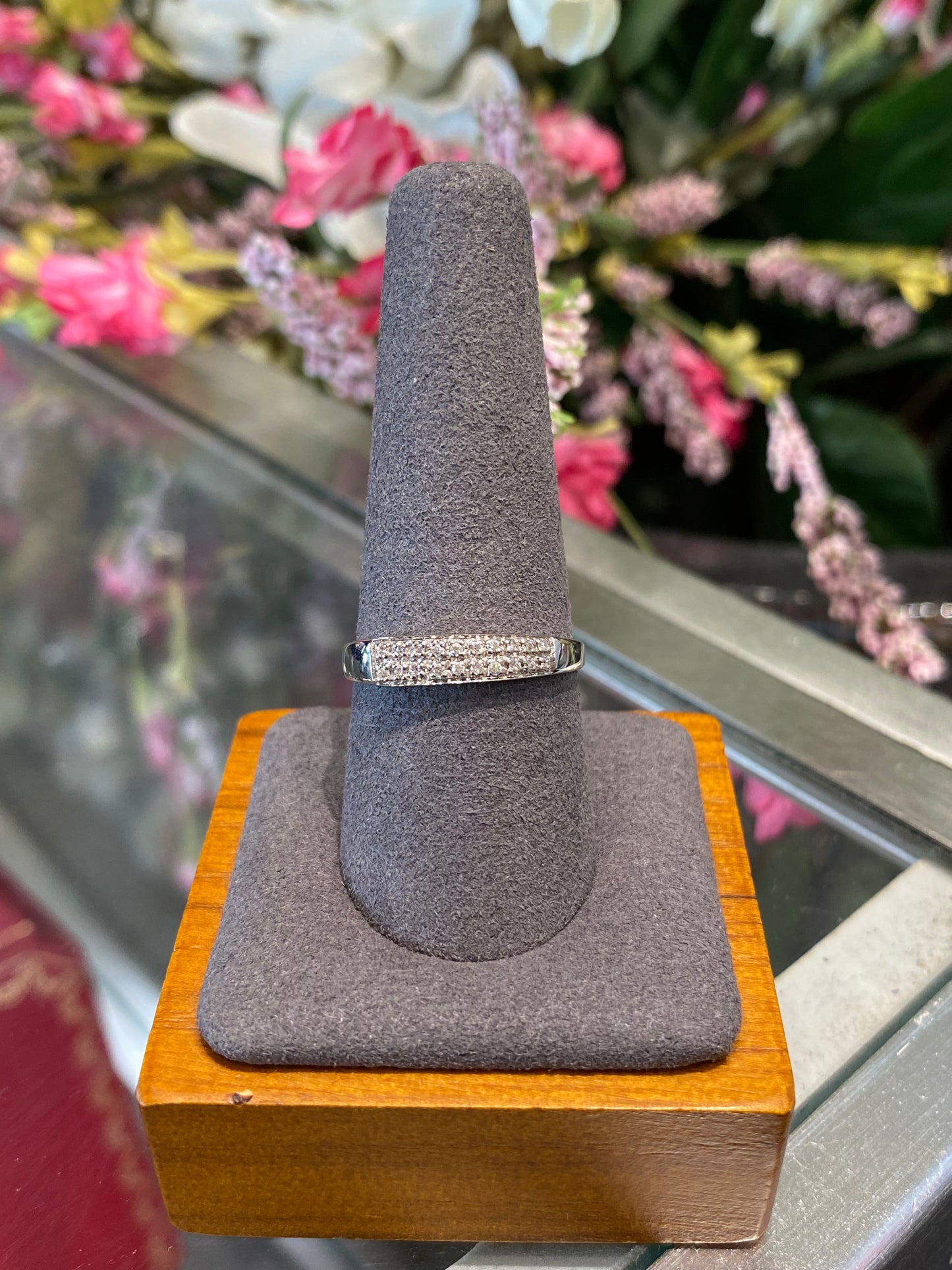 14k White Gold Band