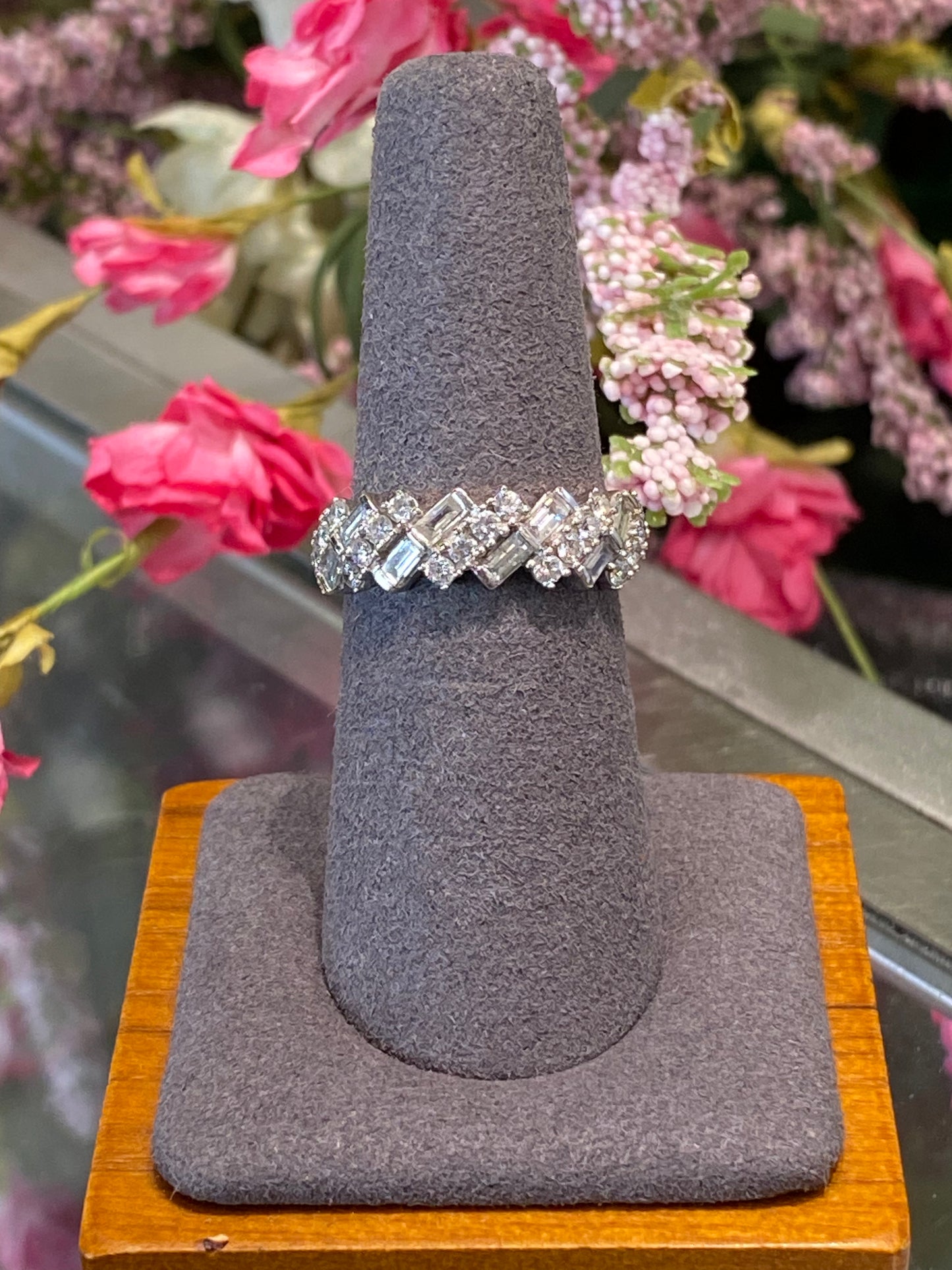 14k White Gold Diamond Band