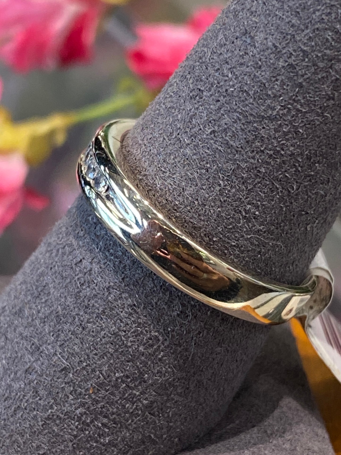 14k White Gold Diamond Band